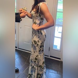 Reformation Jasen Dress. Worn for 2 hrs at Prom. Perfect condition!